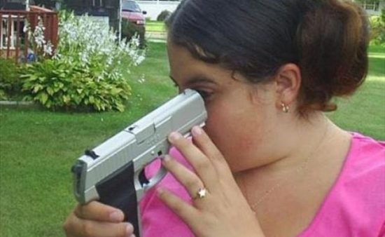 Come non sembrare stupida quando i miei amici al bar mi chiederanno per chi voto?