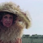 Tendenze milanesi: lo sciura dress code delle influencer over 50. Si salvi chi può!