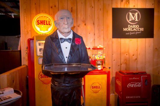 Che cos’è l’essere umano maschile nel terzo millennio terrestre? Il reportage di un alieno