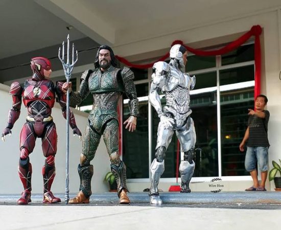 Wire Hon, l’instagramer millennial che parla con i supereroi mignon