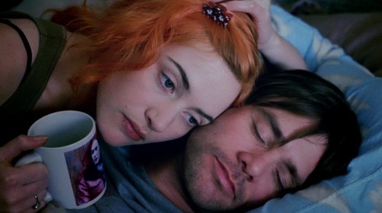 Il 50% dei Millennial fingono di essere felici in coppia. E invece…