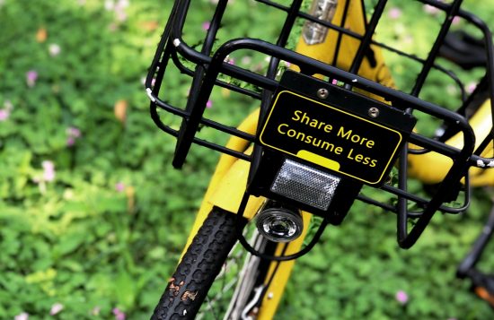 La sharing economy è una cagata pazzesca. E il millennial si deprime