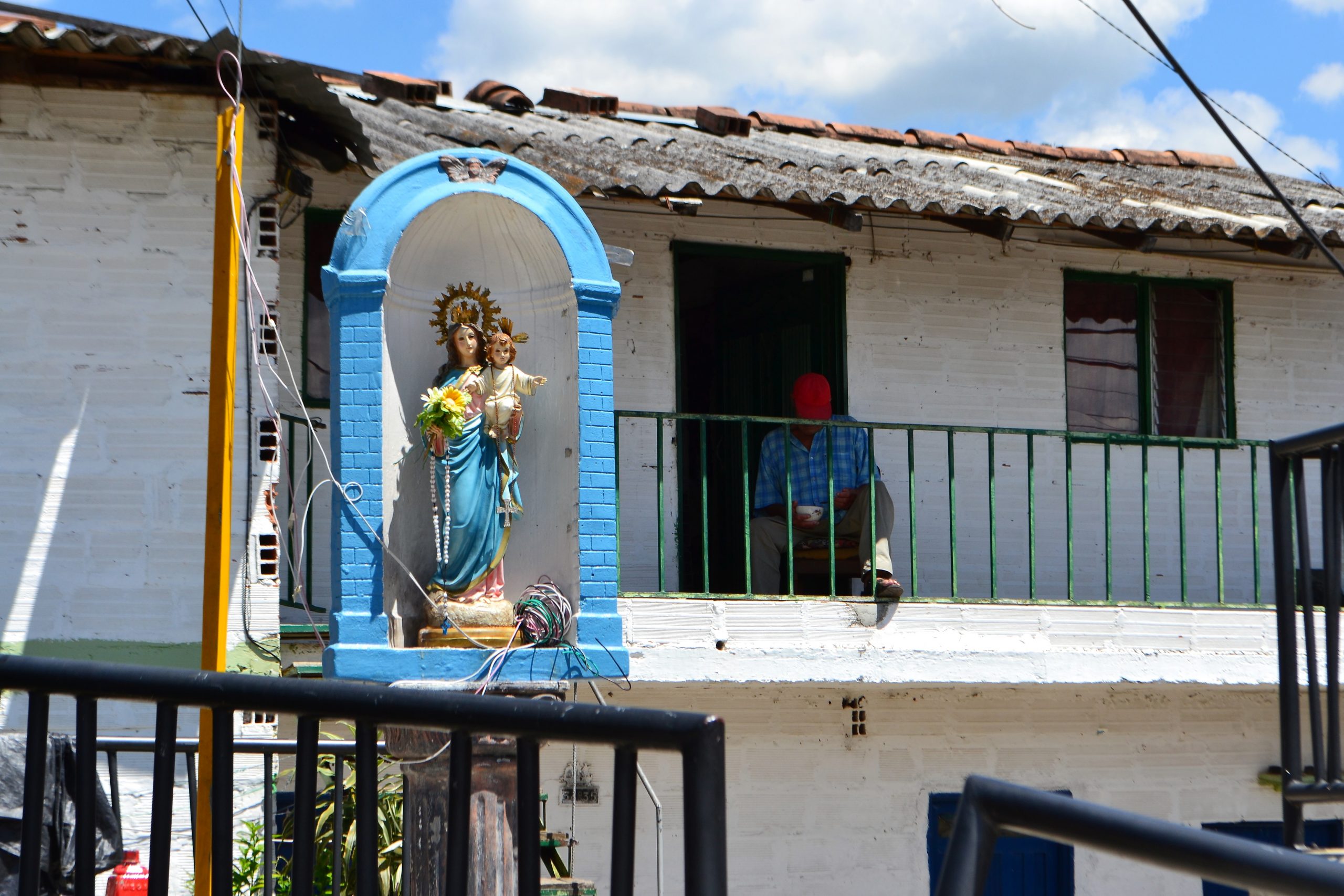 Medellìn, Comuna 13 - La vita nel quartiere. Foto Gabriella Maugeri e Stiben Mesa Paniagua 