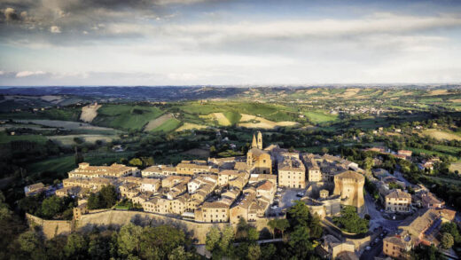 La Marche non sono una regione. Le Marche sono l’Italia