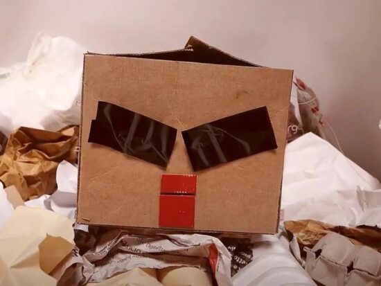 Riciclare è una roba da millennial, ma ce lo ricordano i boomer di Elio e le storie tese