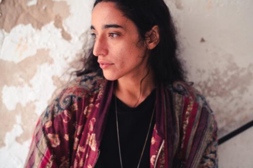 La dj palestinese Sama’ Abdulhadi, ovvero quando la techno mixa sacro e profano
