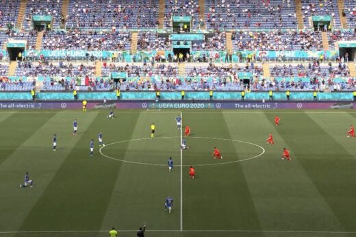 Inginocchiarsi (#taketheknee) è solo un #trendtopic o passerà alla storia?