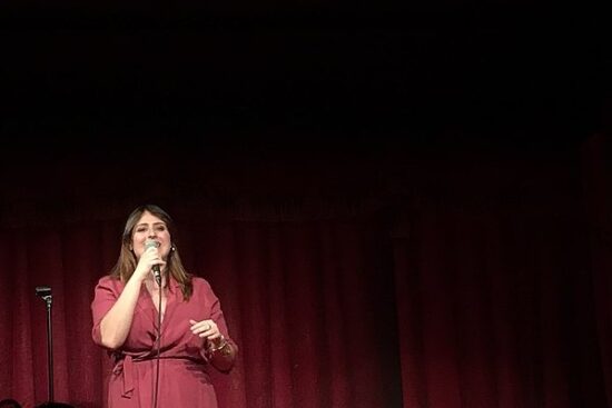 Michela Giraud, la millennial che ridicolizza i gattini da tastiera