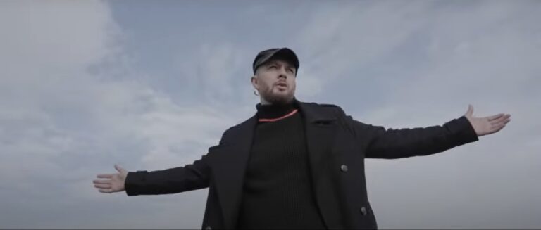 Andrea Petrucci racconta come la sua vita è cambiata “In un istante”