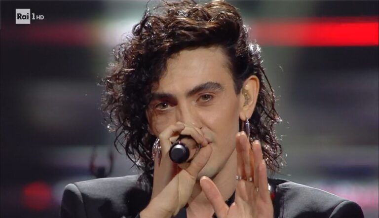 “Inverno dei fiori”, testo e significato del brano di Michele Bravi a Sanremo 2022