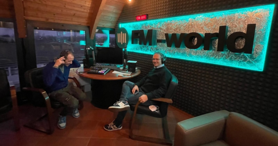 Perché non vi accomodate nel nostro salotto nuovo? Benvenuti a casa Fm-world