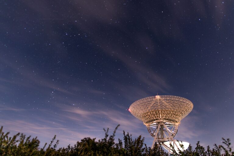 Cercare gli Ufo attraverso la radio, parla il radioastronomo