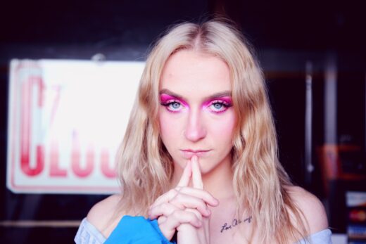 Ricorderemo il 2022 su IG per l’estetica lobotomy-chic delle giovani Genzer