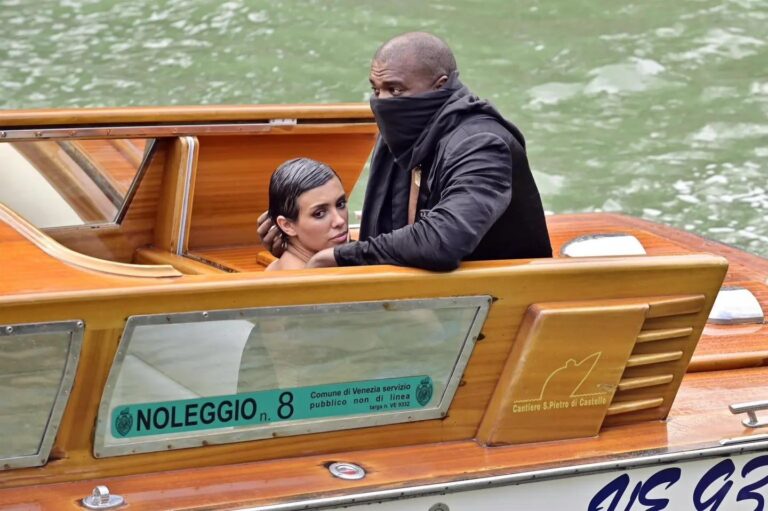 Kanye West e Bianca Censori non passano inosservati: a Venezia fanno scoppiare il delirio