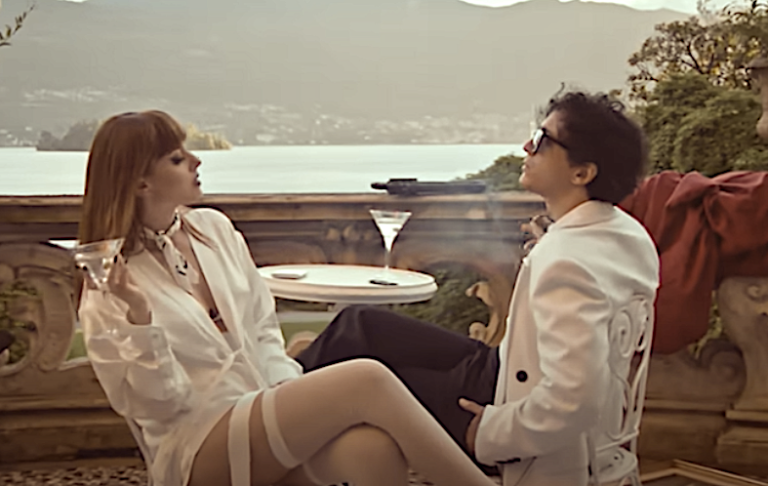 Il testo di Storie brevi, di Annalisa e Tananai, sintesi della nostalgia Millennial per gli anni 90